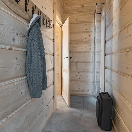 Pieninska Przystan * 초르쉬틴